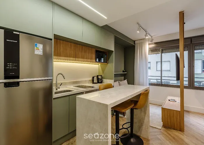 Estudio Em Predio Com Piscina Em - Jre * Porto Alegre